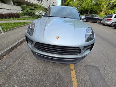 Porsche Macan 2.0 — SUV sportif 245 ch, toutes options, historique sans accident — vue extérieure