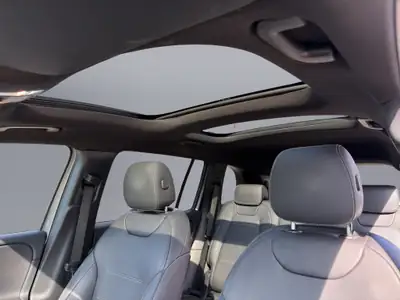 Mercedes-Benz GLB 250 AMG Line 4Matic — SUV compact polyvalent, 84000 km — Miniature 11