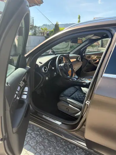 Mercedes-Benz GLC 250 d AMG Line — SUV premium diesel 4Matic, 111 000 km — side view