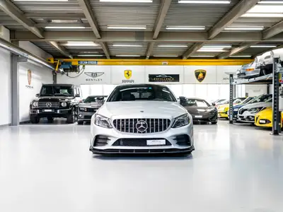 Mercedes-AMG C 43 4Matic — Coupé sportif 390 ch, suspension abaissée homologuée — côté
