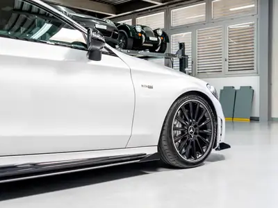 Mercedes-AMG C 43 4Matic — Coupé sportif 390 ch, suspension abaissée homologuée — Miniature 13