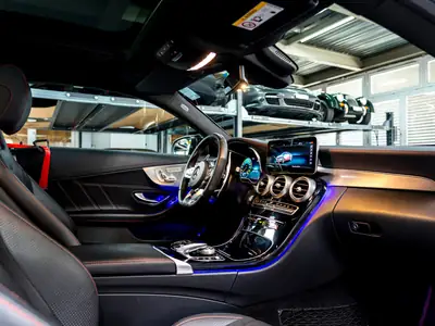 Mercedes-AMG C 43 4Matic — Coupé sportif 390 ch, suspension abaissée homologuée — Miniature 23