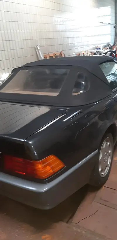 Mercedes-Benz SL 280 — Cabriolet rétro élégant avec hard-top, historique sans sinistre — intérieur