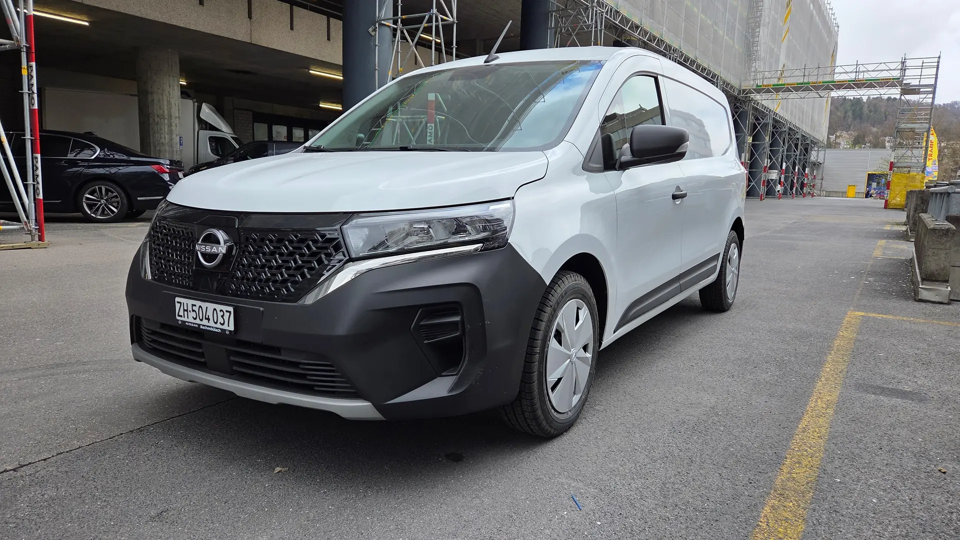 Nissan Townstar EV45 22 kW — Le fourgon électrique malin pour artisans et petits entrepreneurs — vista esterna