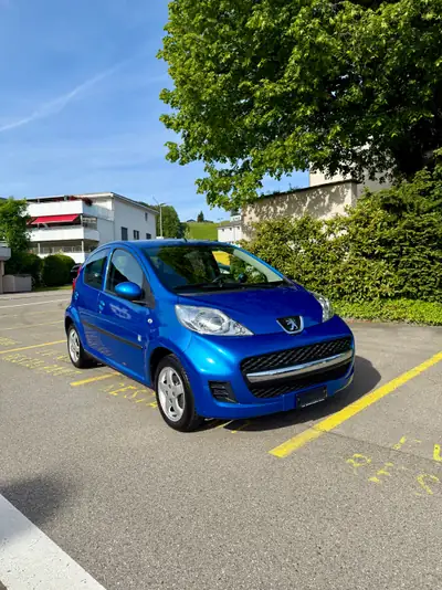 Peugeot 107 Swiss Edition — Citadine fiable, révision MFK fraîche, 8 pneus neufs — exterior view