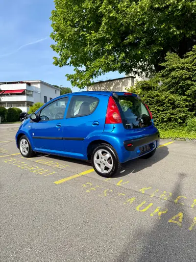Peugeot 107 Swiss Edition — Citadine fiable, révision MFK fraîche, 8 pneus neufs — Thumbnail 12