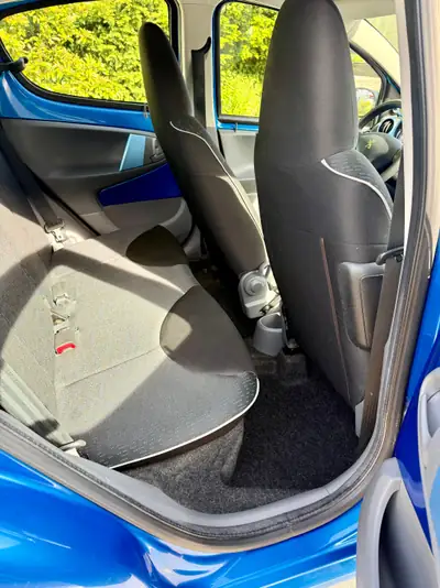 Peugeot 107 Swiss Edition — Citadine fiable, révision MFK fraîche, 8 pneus neufs — Thumbnail 13