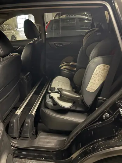Nissan X-Trail 1.6 dCi Tekna — SUV robuste, 42'000 km seulement, pratiquement neuf — Detail