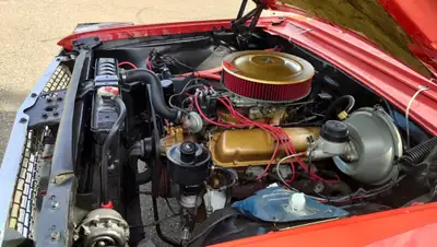 Ford Galaxy XL500 1963 — Cabriolet légendaire, 34'000 km, rouge éclatant — Miniatura 10
