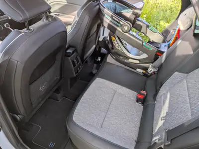 Renault Captur 1.6 E-Tech Plug-in — SUV hybride rechargeable, 48 000 km seulement — Innenraum