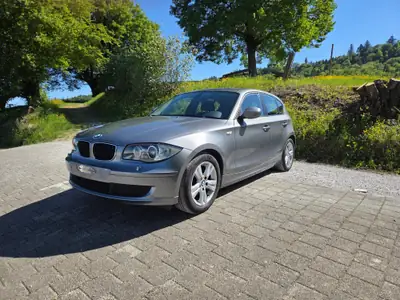 BMW 116i — Compacte citadine de 2010, 122 ch, état impeccable — Detail