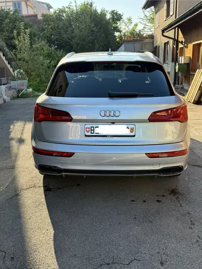 Audi SQ5 3.0 V6 TFSI Quattro — Performance sportive et fiabilité allemande — side view