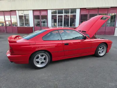 BMW 850i V12 5.0 — Chef-d'œuvre des années 90, 300 CV et boîte manuelle — Miniature 11