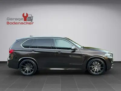 BMW X5 xDrive M50d — SUV 7 places, 381 ch diesel, M Sport et basses suspensions — detail