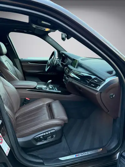 BMW X5 xDrive M50d — SUV 7 places, 381 ch diesel, M Sport et basses suspensions — Thumbnail 14