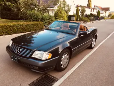 Mercedes-Benz SL 280 — Cabriolet légendaire, cuir premium et motorisation classique — Seitenansicht