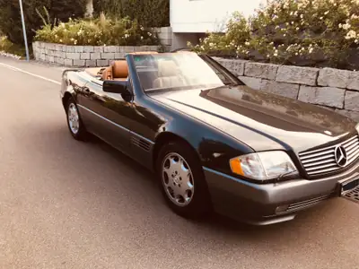 Mercedes-Benz SL 280 — Cabriolet légendaire, cuir premium et motorisation classique — Heckansicht