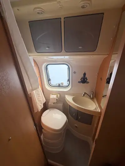 FIAT Ducato 2.3 Multijet 120 — Camping-car Challenger d'occasion, entretien impeccable — cruscotto