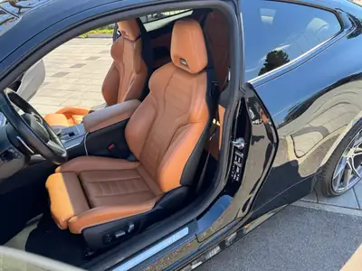 BMW M440i xDrive — Coupé sportif 385 ch, 8 roues complètes Aversus 19", entretien inclus — interni