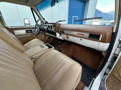 Chevrolet Blazer K5 Cheyenne 1978 — SUV vintage authentique, moteur V8 puissant — Innenraum