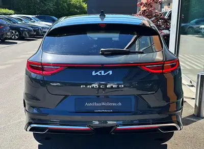 Kia ProCeed 1.5 T-GDi MHEV GT-Line — Break sportif hybride mild, 3900 km seulement — interior