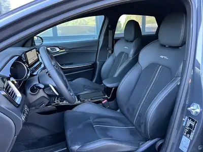 Kia ProCeed 1.5 T-GDi MHEV GT-Line — Break sportif hybride mild, 3900 km seulement — detail