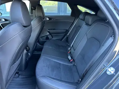Kia ProCeed 1.5 T-GDi MHEV GT-Line — Break sportif hybride mild, 3900 km seulement — Thumbnail 7