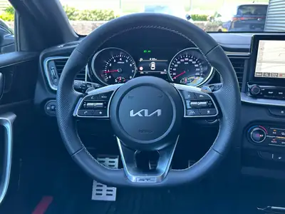 Kia ProCeed 1.5 T-GDi MHEV GT-Line — Break sportif hybride mild, 3900 km seulement — Thumbnail 10