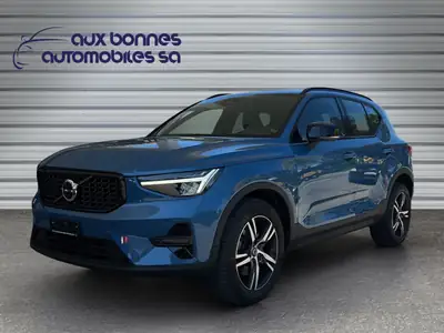 Volvo XC40 B4 Mild Hybrid AWD — SUV compact hybride, 65'000 km, état impeccable — vue extérieure