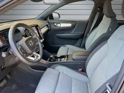 Volvo XC40 B4 Mild Hybrid AWD — SUV compact hybride, 65'000 km, état impeccable — Miniature 10