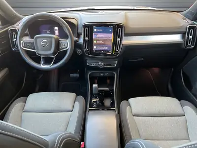 Volvo XC40 B4 Mild Hybrid AWD — SUV compact hybride, 65'000 km, état impeccable — Miniature 12