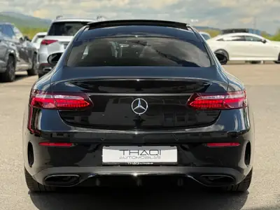 Mercedes-Benz E 450 Coupé 4Matic AMG Line — Élégance sportive, 38'900 km seulement — Miniature 8