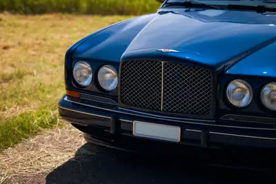 Bentley Continental R 1997 — Coupé sportif de prestige, motorisation 6.8L biturbo, version européenne rare — Miniatur 8