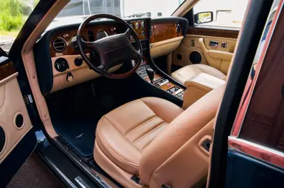Bentley Continental R 1997 — Coupé sportif de prestige, motorisation 6.8L biturbo, version européenne rare — Miniatur 12
