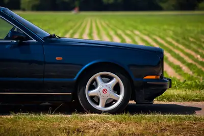 Bentley Continental R 1997 — Coupé sportif de prestige, motorisation 6.8L biturbo, version européenne rare — Miniatur 10
