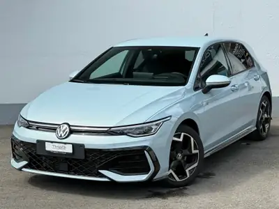 VW Golf 1.5 e-TSI mHEV R-Line — Hybride légère performant, kilométrage réduit — vista esterna