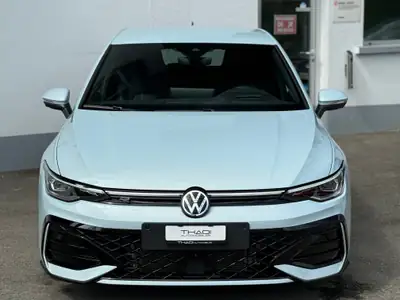 VW Golf 1.5 e-TSI mHEV R-Line — Hybride légère performant, kilométrage réduit — dettaglio
