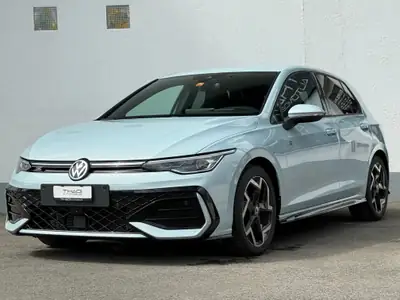 VW Golf 1.5 e-TSI mHEV R-Line — Hybride légère performant, kilométrage réduit — interni