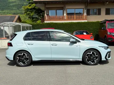 VW Golf 1.5 e-TSI mHEV R-Line — Hybride légère performant, kilométrage réduit — Miniatura 12