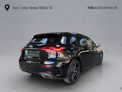 Mercedes-Benz Classe A 200 Night Star AMG Line — Berline compacte hybride, design premium — détail