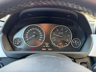 BMW 318d Steptronic — Berline diesel efficace, 169'000 km, garantie 2 ans — Miniatur 11