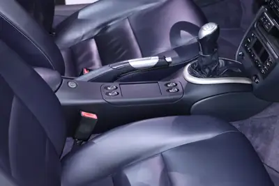 Porsche 911 Turbo Cabrio Manual — Légendaire sportive décapotable, 450 ch, sans accident — Miniatura 14