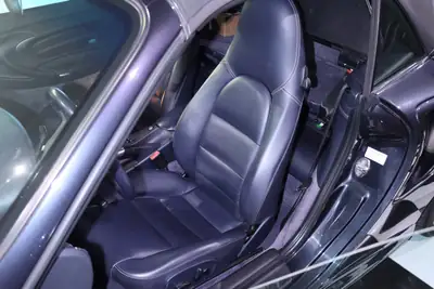 Porsche 911 Turbo Cabrio Manual — Légendaire sportive décapotable, 450 ch, sans accident — Miniatura 17