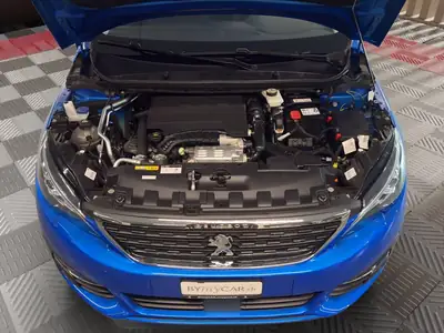 Peugeot 308 1.2 PureTech Allure Pack — Berline compacte automatique, faible consommation — Miniatur 11