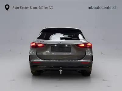 Mercedes-Benz GLA 250 Swiss Star AMG Line 4matic — SUV compact hybride essence, quasi neuf — intérieur