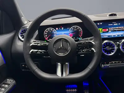 Mercedes-Benz GLA 250 Swiss Star AMG Line 4matic — SUV compact hybride essence, quasi neuf — Miniature 12