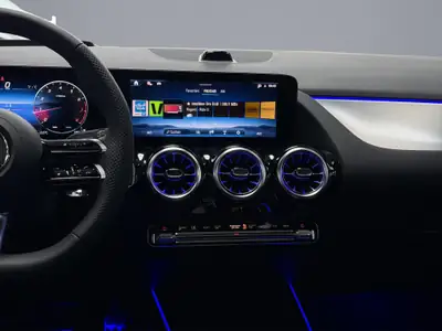 Mercedes-Benz GLA 250 Swiss Star AMG Line 4matic — SUV compact hybride essence, quasi neuf — Miniature 14