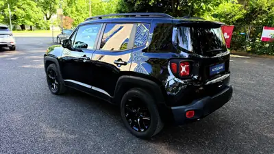 Jeep Renegade 1.4 Turbo Street Edition — SUV urbain dynamique, 92 000 km seulement — tableau de bord