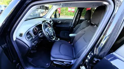 Jeep Renegade 1.4 Turbo Street Edition — SUV urbain dynamique, 92 000 km seulement — Miniature 13