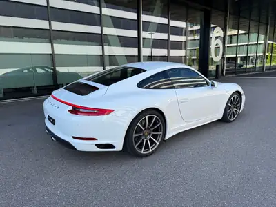 Porsche 911 Carrera 4 PDK — Sportive tous-terrains légendaire, 62'000 km seulement — Seitenansicht